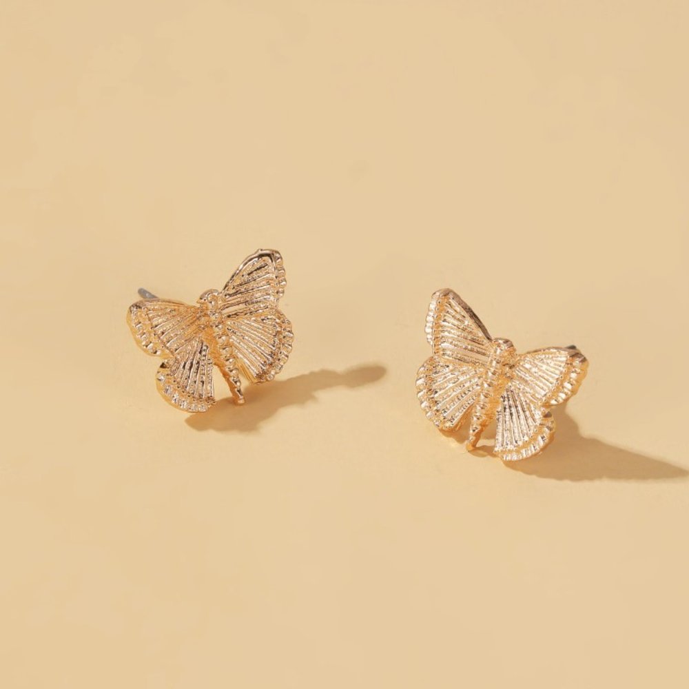 Golden Butterfly Earrings 🦋